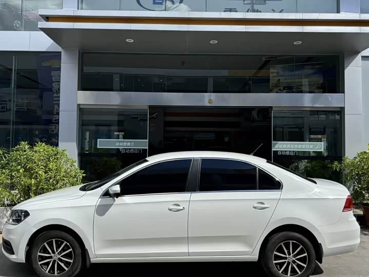 Фото 3 - Volkswagen Santana