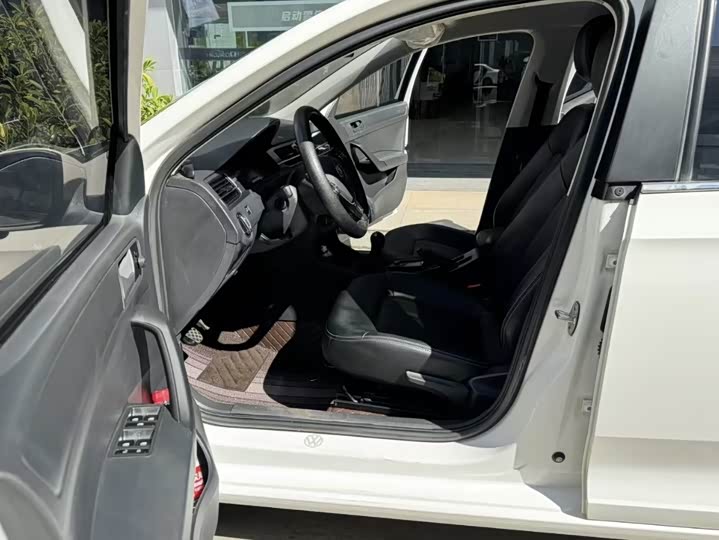 Фото 4 - Volkswagen Santana