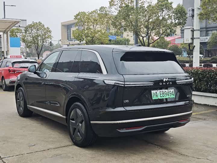 Фото 7 - Nio Onvo L90