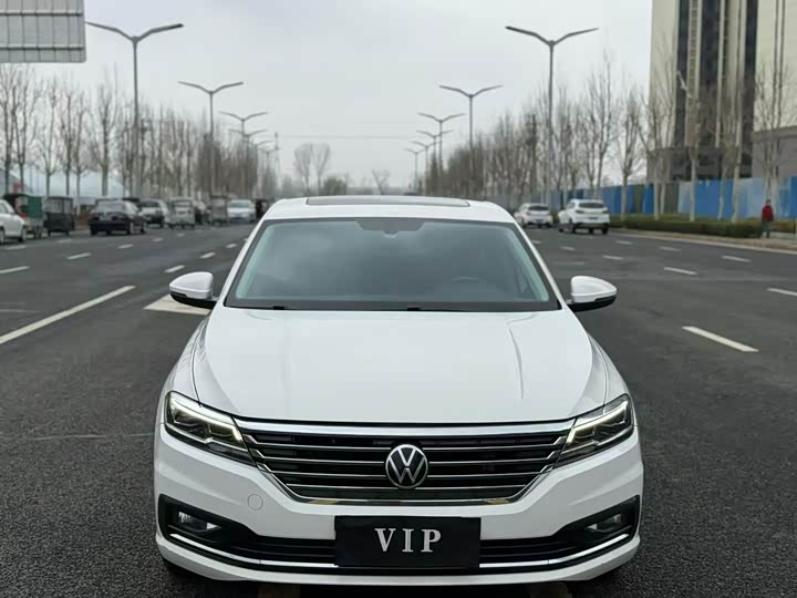 Фото 2 - Volkswagen Lavida