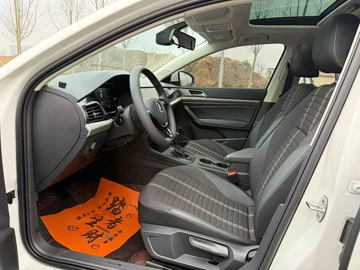 Фото 4 - Volkswagen Lavida