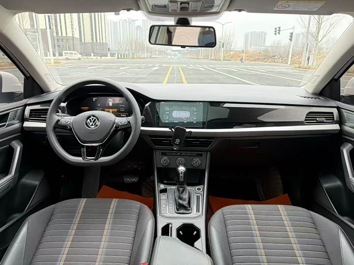 Фото 5 - Volkswagen Lavida