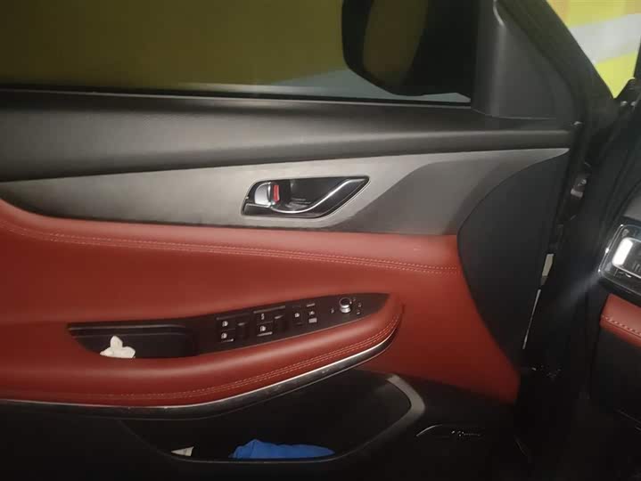 Фото 7 - Changan CS75