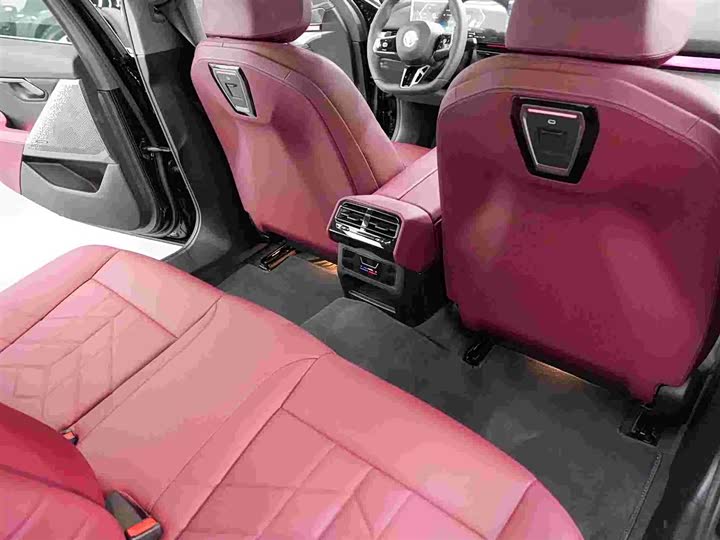 Фото 9 - BMW 5 Series