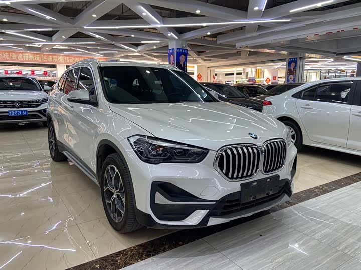 Фото 3 - BMW X1
