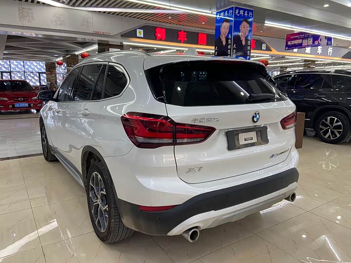 Фото 6 - BMW X1