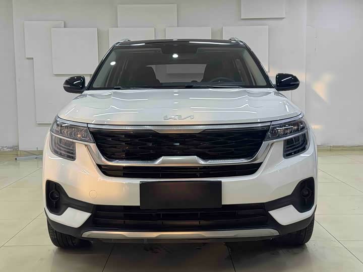 Фото 2 - Kia KX3