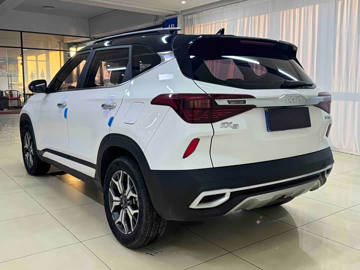 Фото 4 - Kia KX3