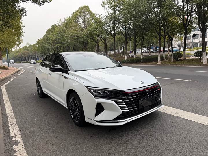 Фото 3 - Dongfeng Aeolus Yixuan Max