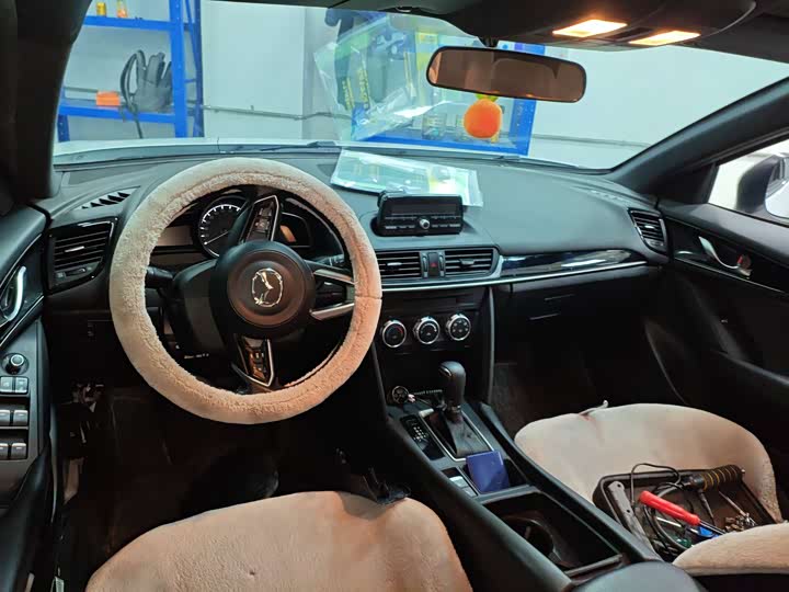 Фото 5 - Mazda CX-4