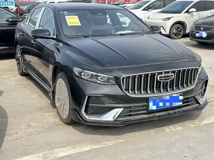 Фото 3 - Geely Preface