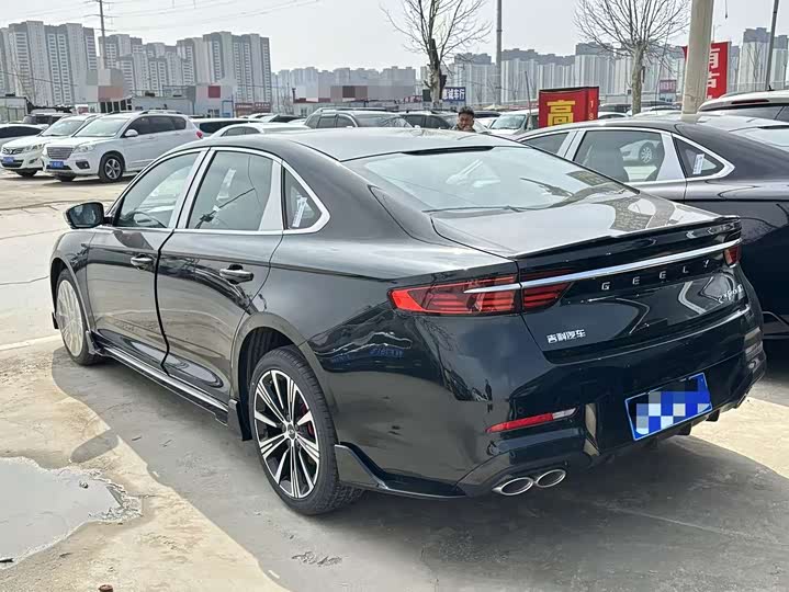 Фото 9 - Geely Preface