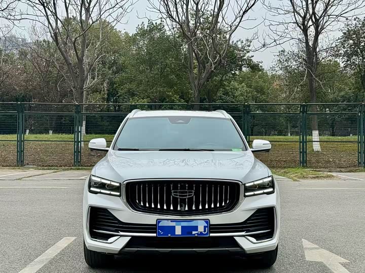 Фото 2 - Geely Monjaro