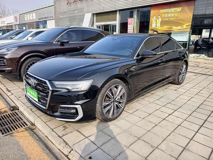 Фото 1 - Audi A6L