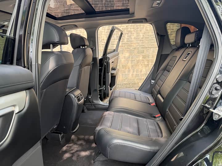 Фото 8 - Honda CR-V