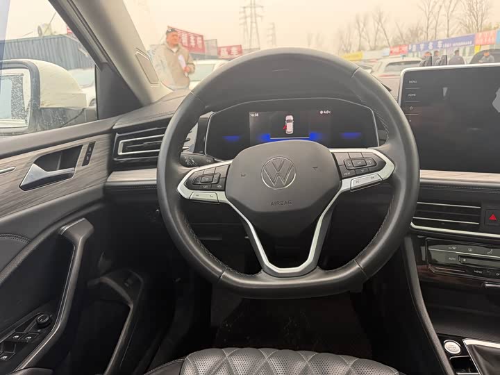 Фото 5 - Volkswagen Sagitar L