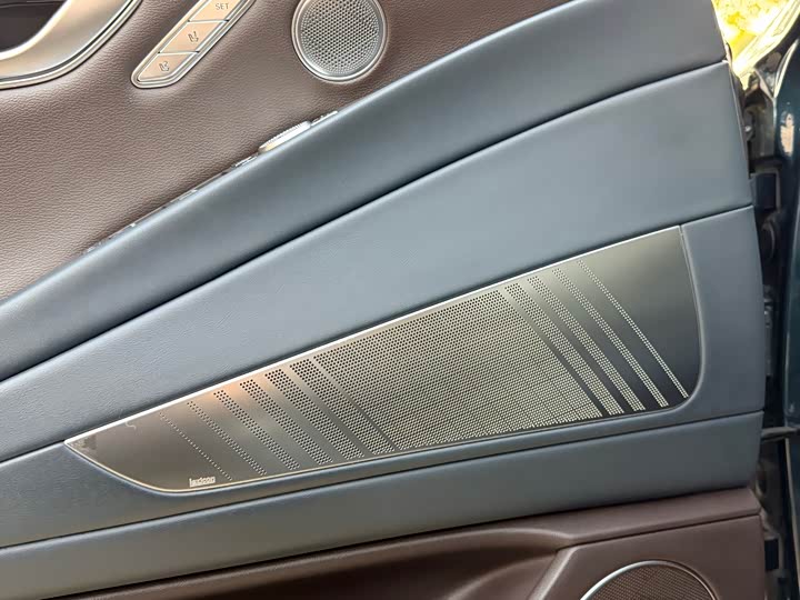 Фото 7 - Genesis G80