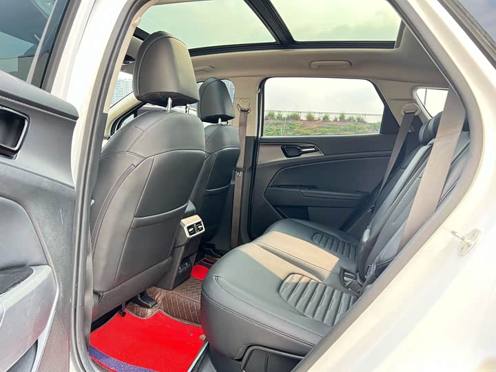 Фото 7 - Kia Sportage