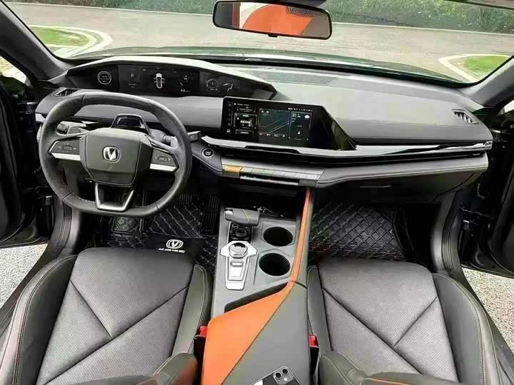 Фото 5 - Changan UNI-V