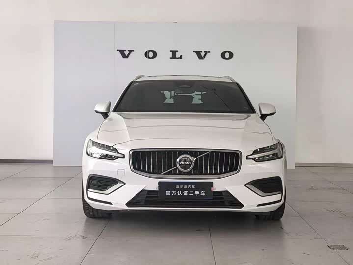Фото 2 - Volvo V60