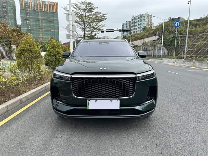 Фото 2 - LiXiang One