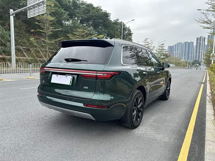 Фото 6 - LiXiang One