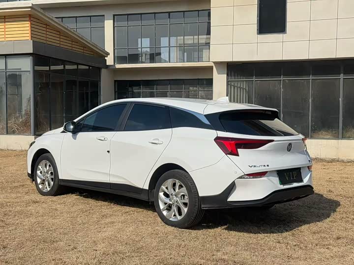 Photo 4 - Buick Velite 6