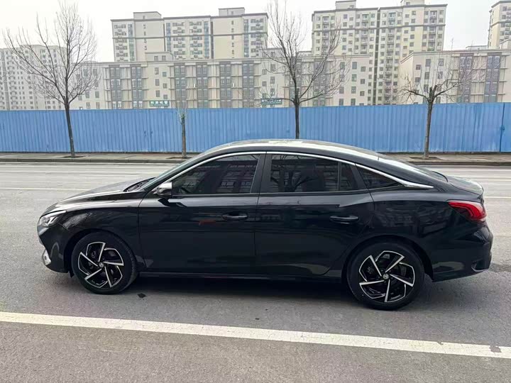 Фото 6 - MG Motor 5