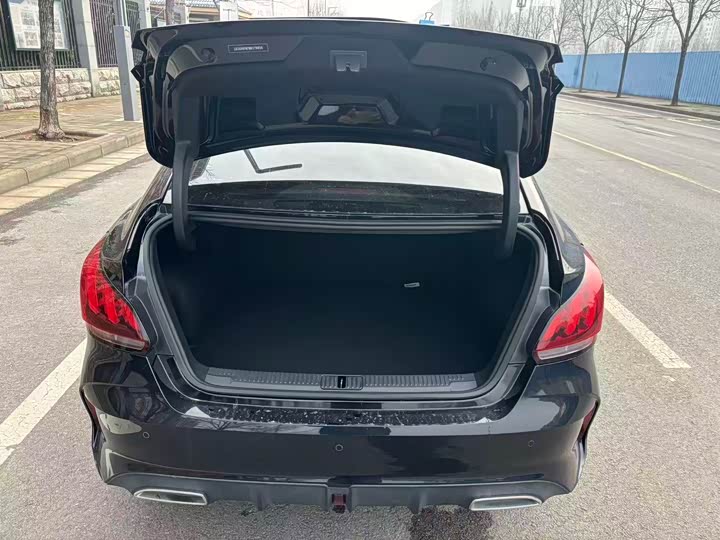 Фото 9 - MG Motor 5