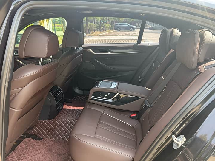 Фото 6 - BMW 5 Series Hybrid