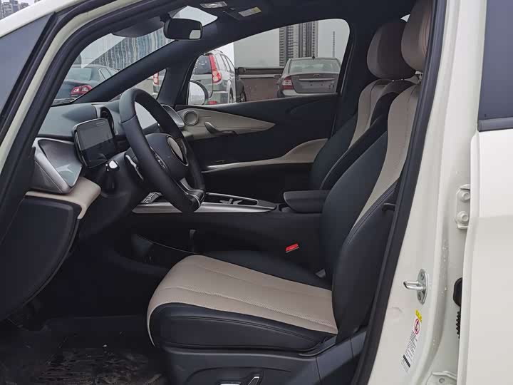 Фото 6 - BYD Dolphin