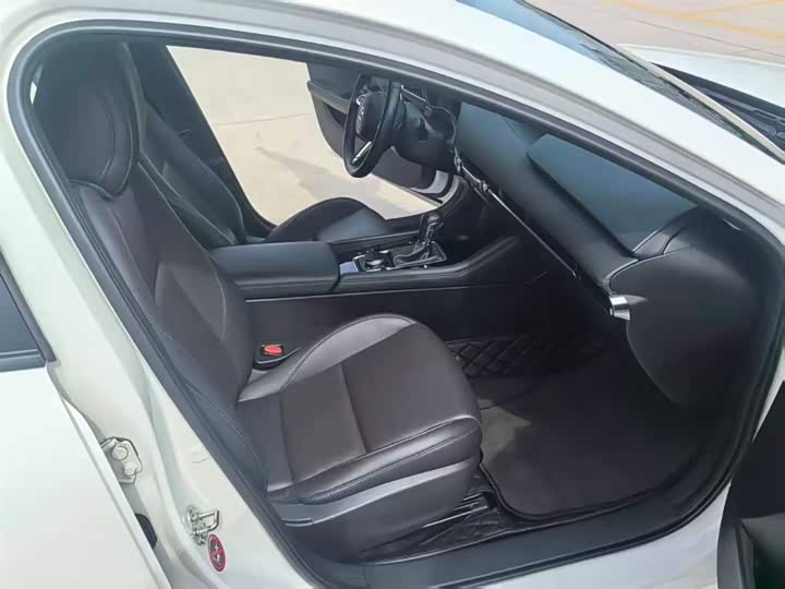 Фото 4 - Mazda 3 (Axela)