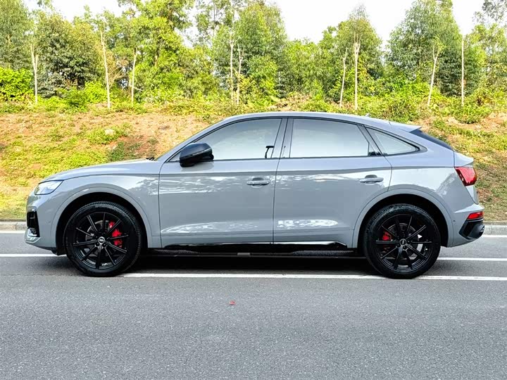 Фото 4 - Audi Q5L Sportback