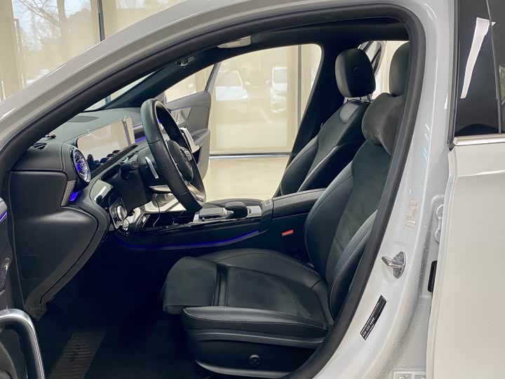 Фото 5 - Mercedes-Benz A-Class