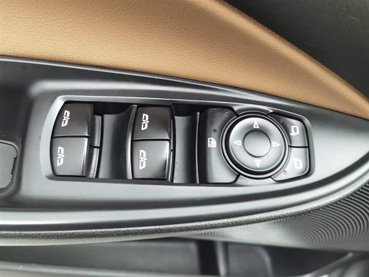 Фото 9 - Buick GL6