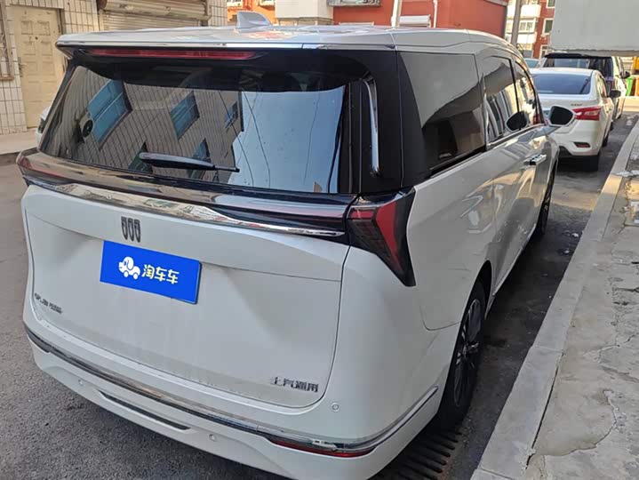 Фото 3 - Buick GL8 ES