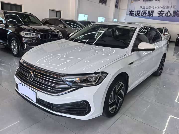 Фото 1 - Volkswagen Sagitar L