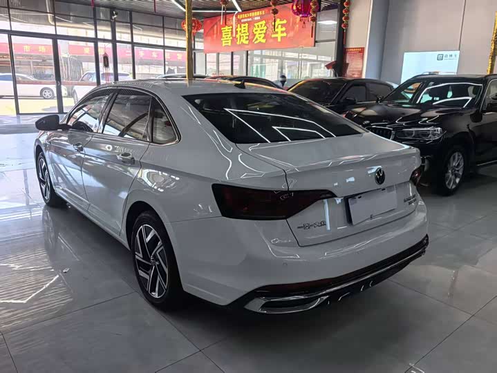 Фото 7 - Volkswagen Sagitar L