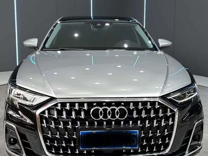 Photo 2 - Audi A8