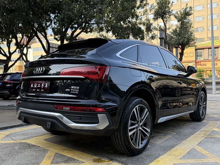Фото 3 - Audi Q5L Sportback