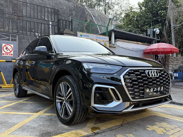 Фото 6 - Audi Q5L Sportback