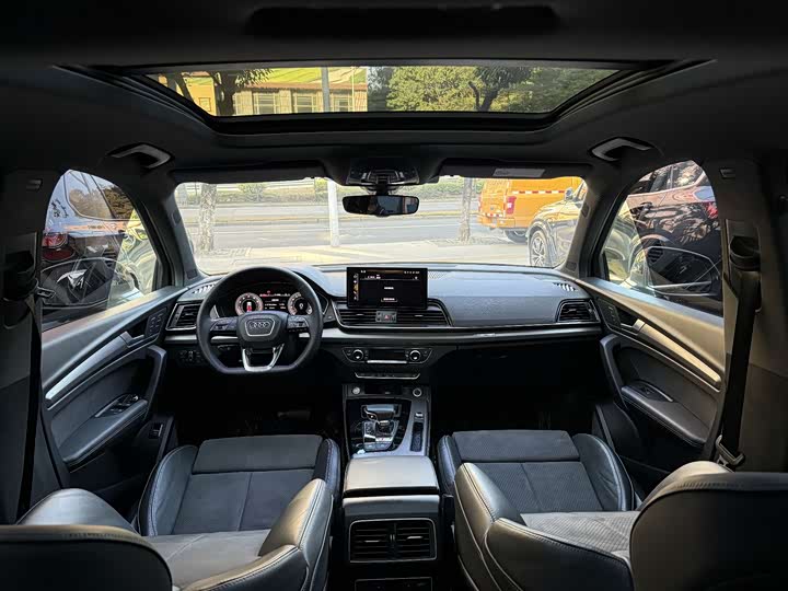 Фото 9 - Audi Q5L Sportback