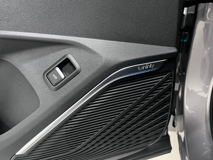 Фото 5 - Geely Monjaro