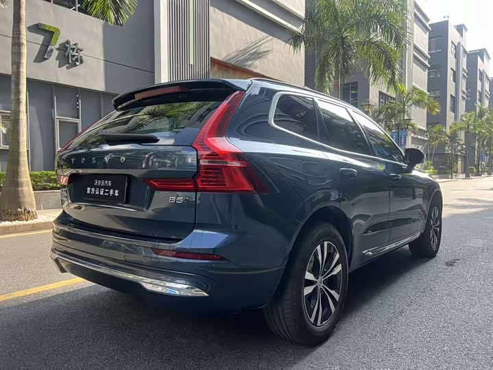 Фото 9 - Volvo XC60