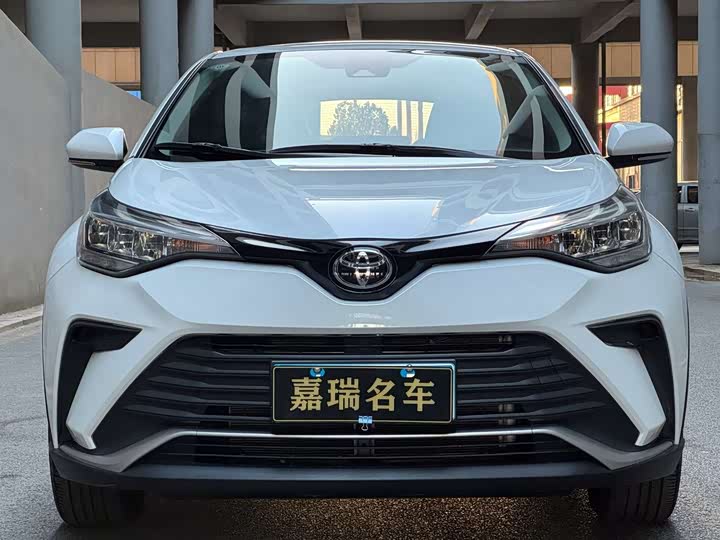 Photo 2 - Toyota Izoa