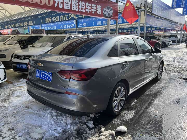 Фото 3 - Chevrolet Monza