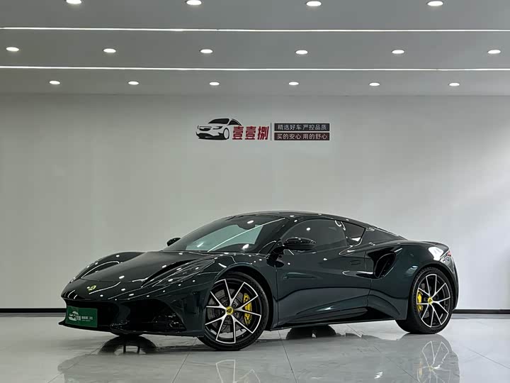 Фото 1 - Lotus Emira