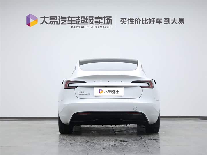 Photo 4 - Tesla Model 3