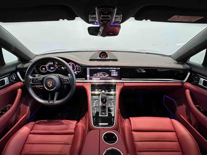 Фото 5 - Porsche Panamera