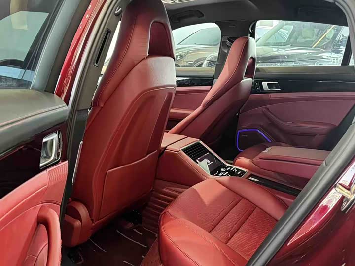 Фото 6 - Porsche Panamera